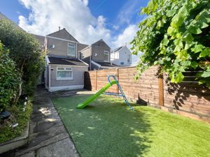 Photo 22- click for photo gallery